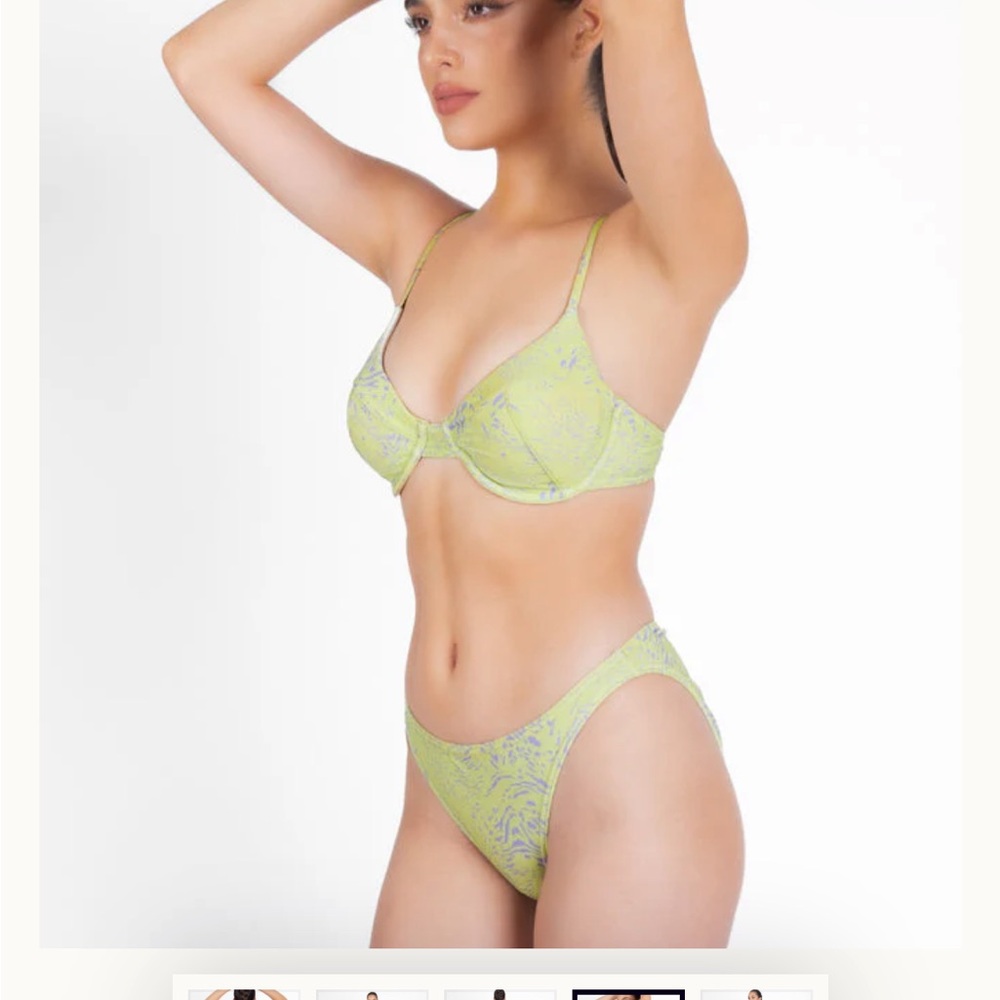 EmBodi bikini set size small NWOT